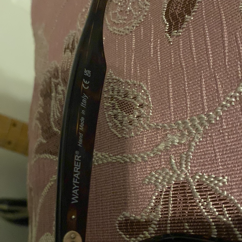 Ray Ban “Original Wayfarer Classic” in Colour Brown & Frame Polished Tortoise - Picture 2 of 7